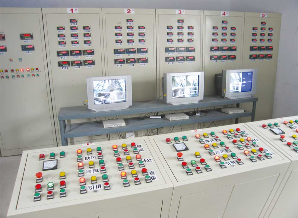 石灰窯高效空氣、煤氣預(yù)熱器及控制室1